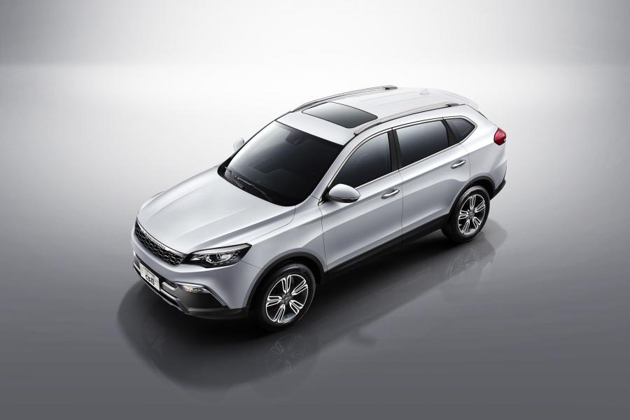  ChangFeng Leopaard CS10 2015 года  (фото 4 из 7)